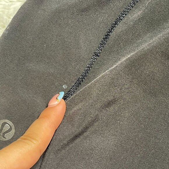 Lululemon #LW7ARLT Women's Black Hotty Hot Shorts II Size 6 - Picture 6 of 10